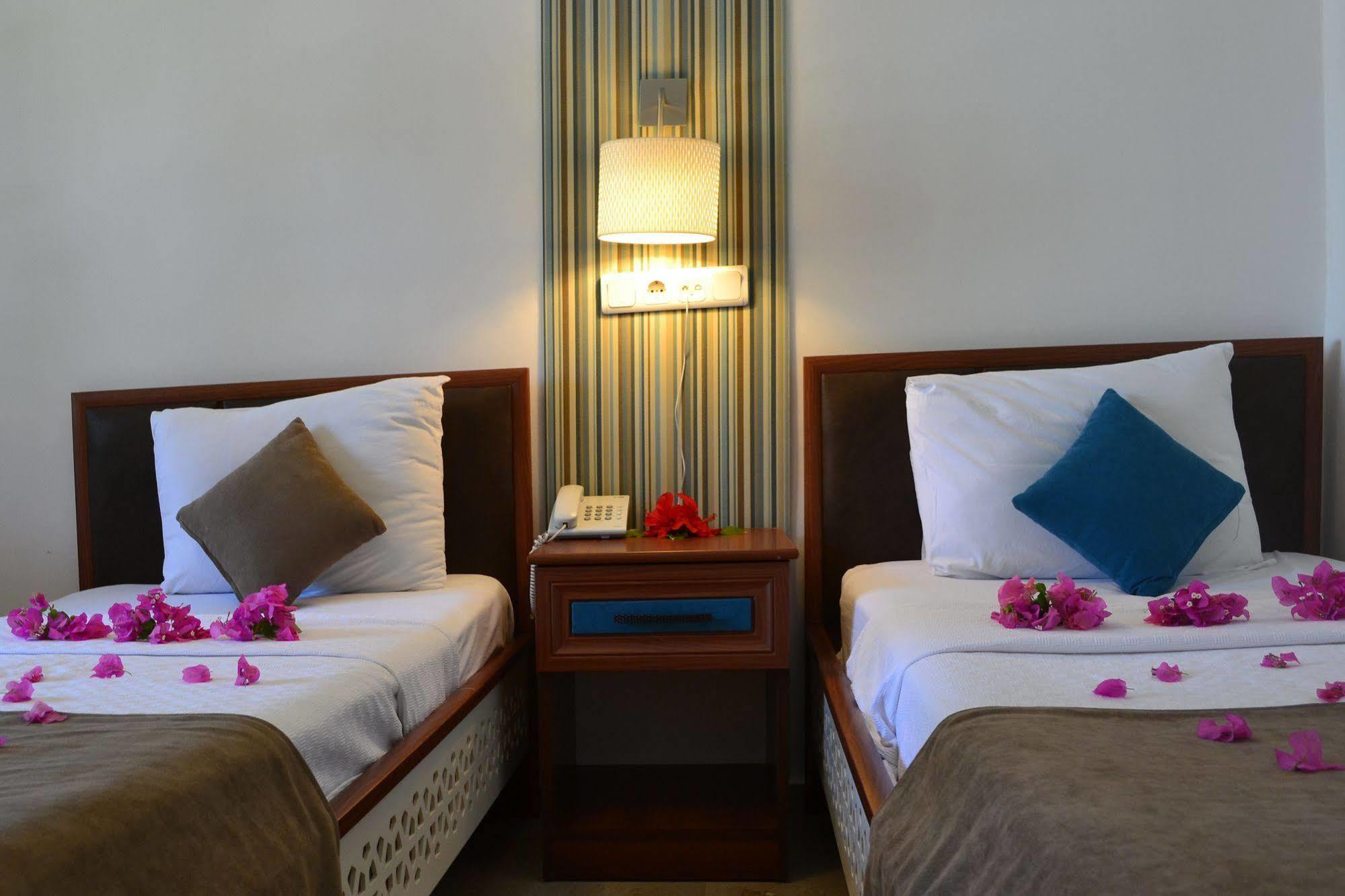 Oskay Hotel Dalyan Ngoại thất bức ảnh